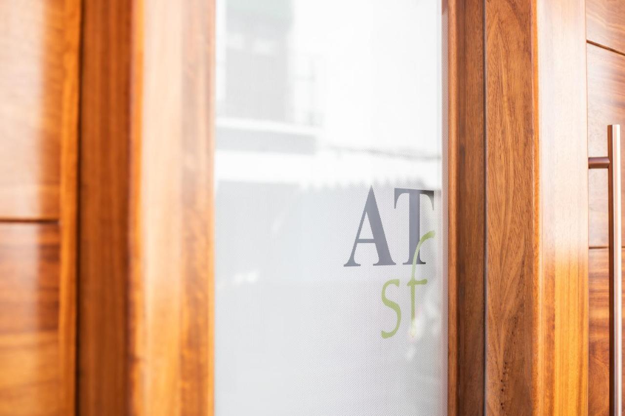 Apartamentos San Francisco - Centrico 莫塔德尔库埃尔沃 外观 照片